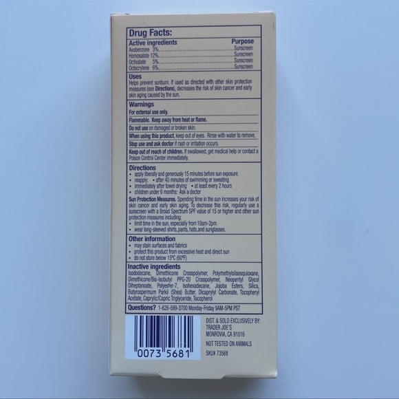 Trader Joe’s Daily Facial Sunscreen Broad Spectrum SPF 40 - Picture 4 of 5